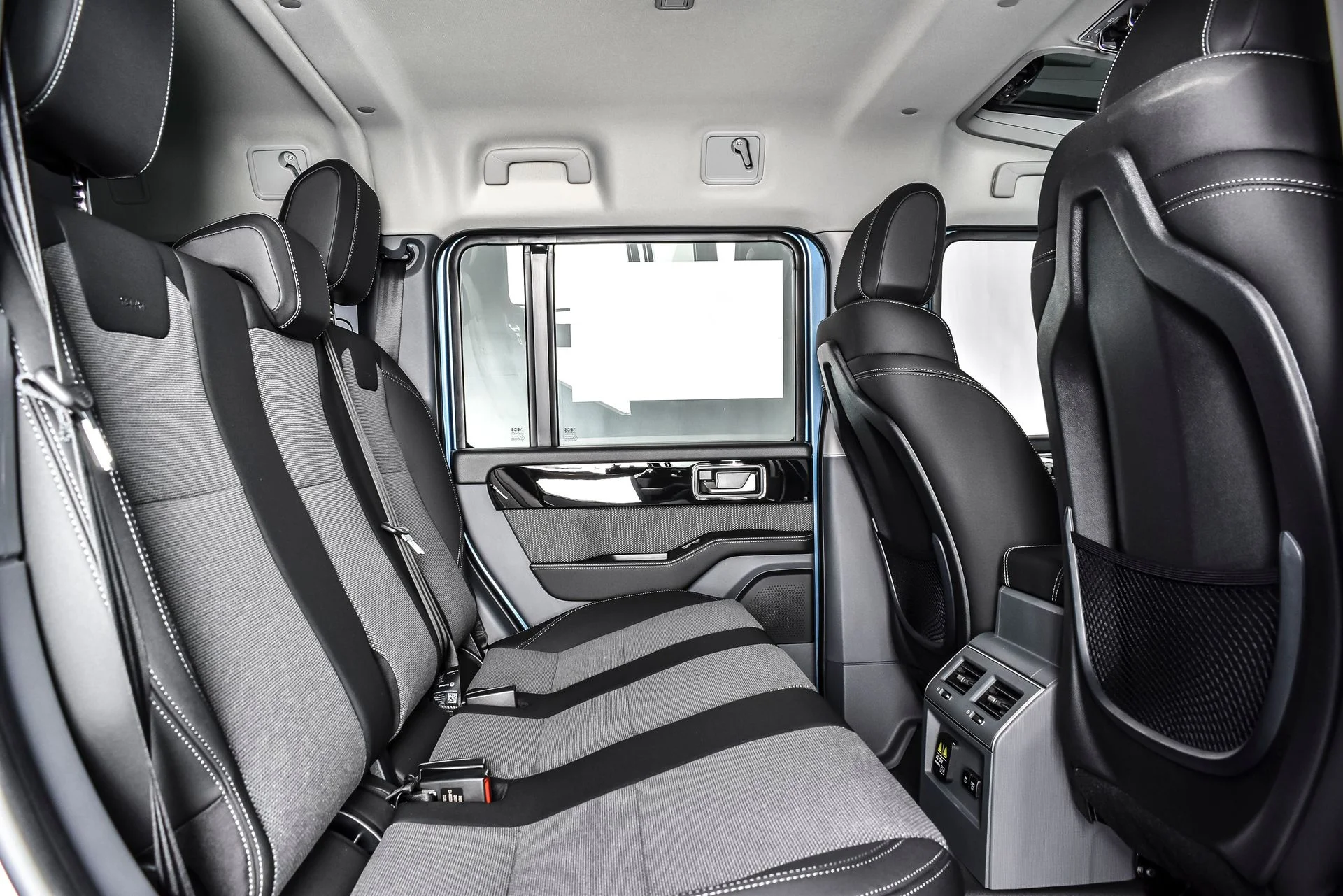 New 2026 Shale Blue Metallic INEOS Trialmaster Edition image 18