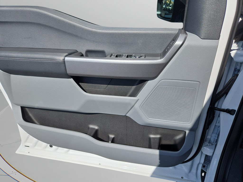 New 2026 Oxford White Ford F-350® XLT image 14