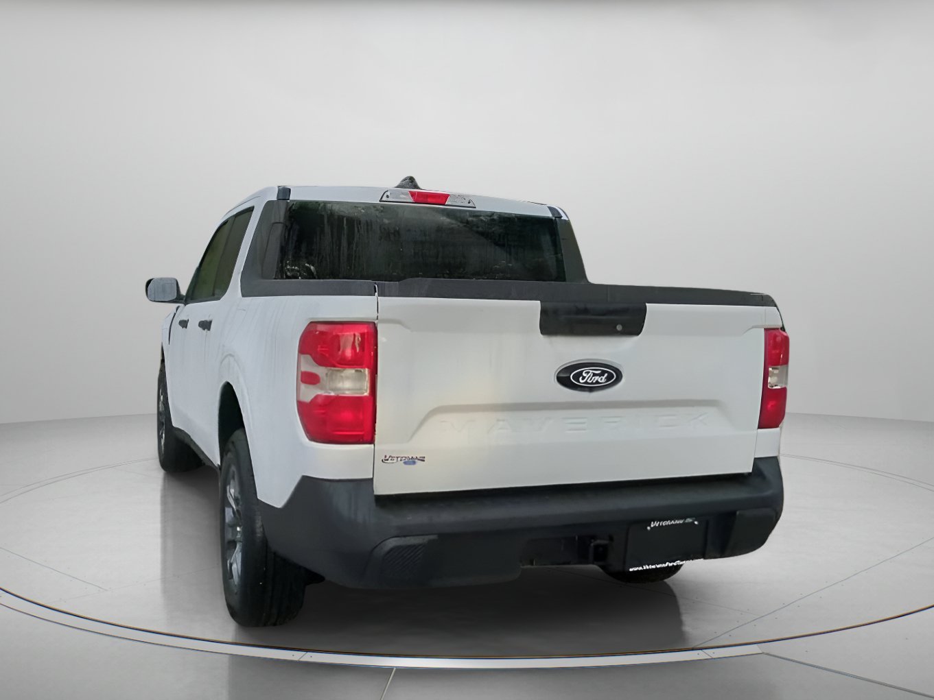 New 2026 Oxford White Ford XLT image 21