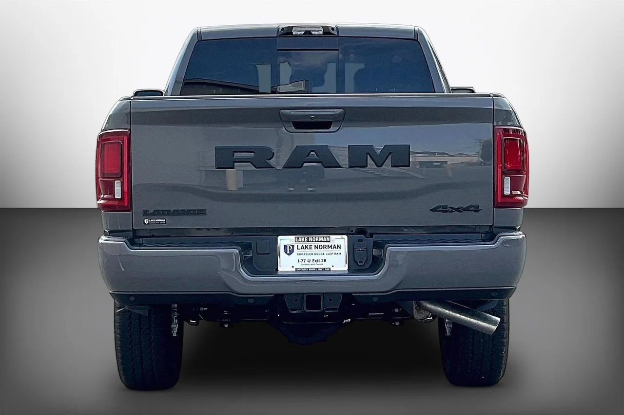 New 2027 Ceramic Gray Clear-Coat Exterior Paint RAM Laramie image 7