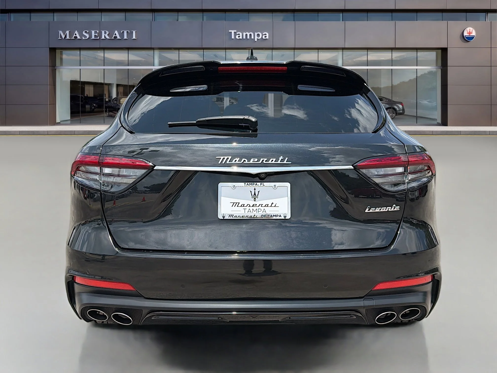Used 2022 Nero Ribelle Metallic Maserati Modena image 4