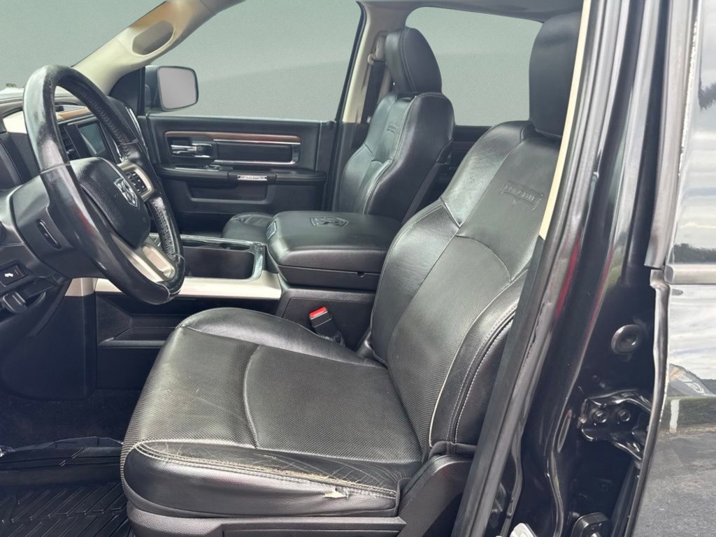 Used 2017 Brilliant Black Crystal Pearlcoat Ram Laramie image 11