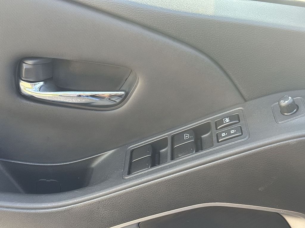 Used 2024 Blue Nissan SL image 29