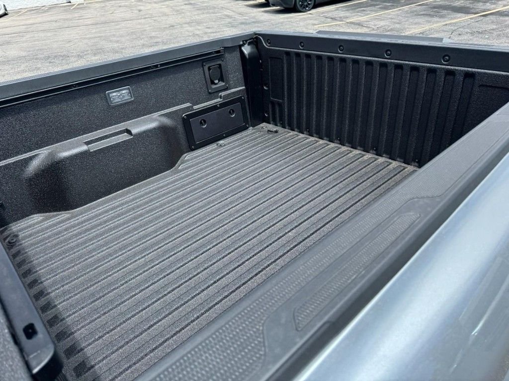 2026 Toyota Tacoma Limited - Photo 8