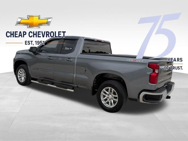 Used 2021 SATIN STEEL METALLIC Chevrolet LT image 3
