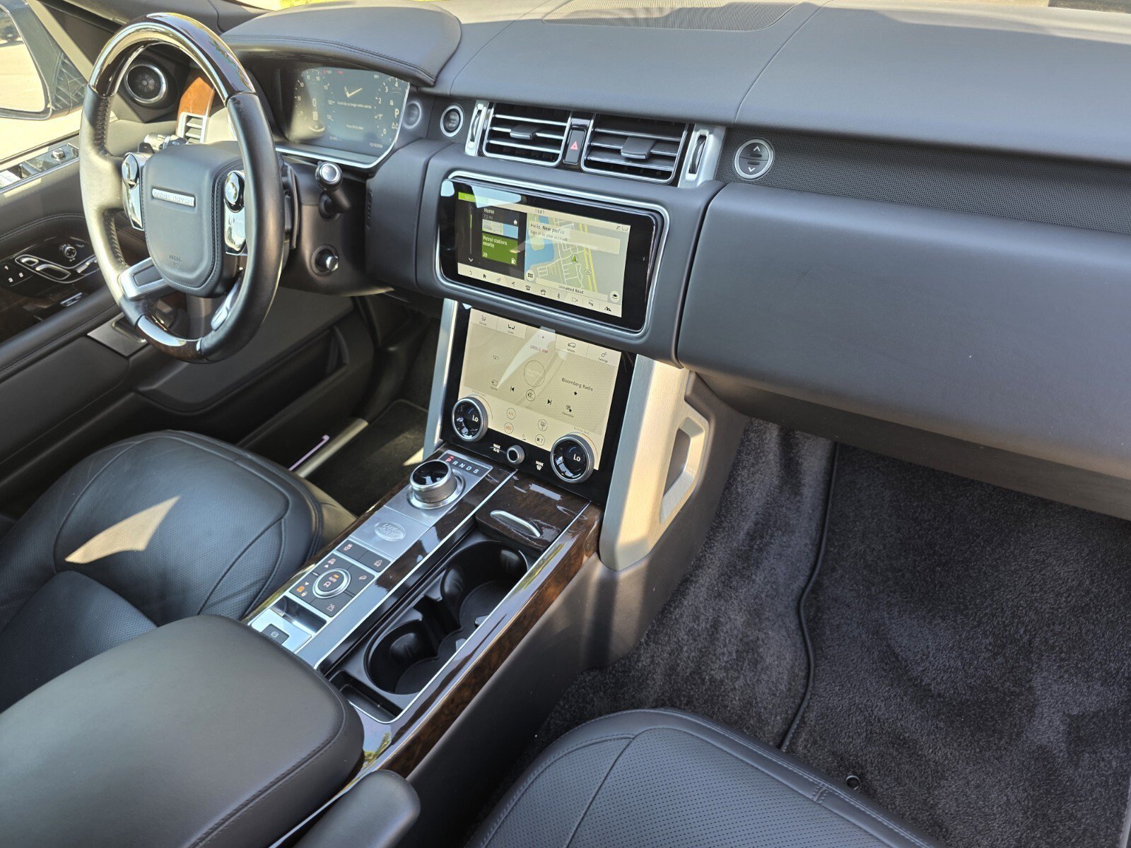 Used 2022 Santorini Black Metallic Land Rover P400 Westminster image 25