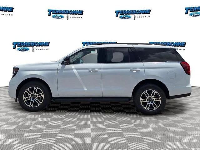 New 2026 Oxford White Ford Active image 35