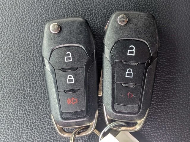 Used 2022 White Ford Tremor image 34