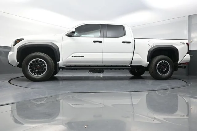 Used 2025 White Toyota TRD Off-Road image 37