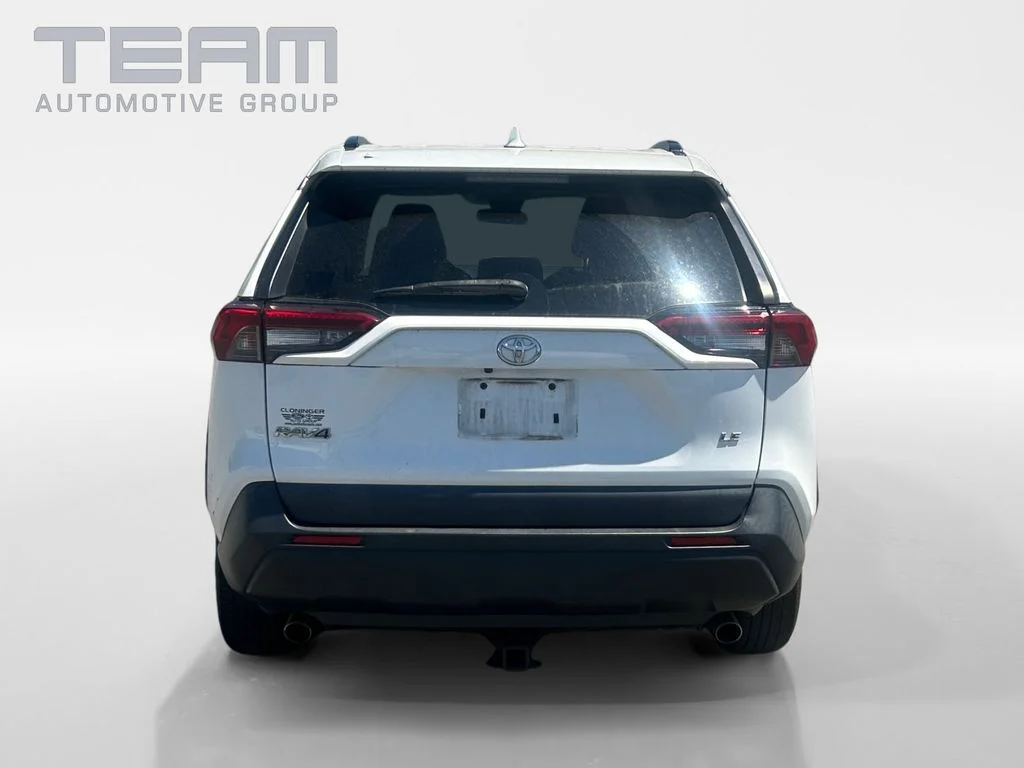 Used 2019 White Toyota LE image 6