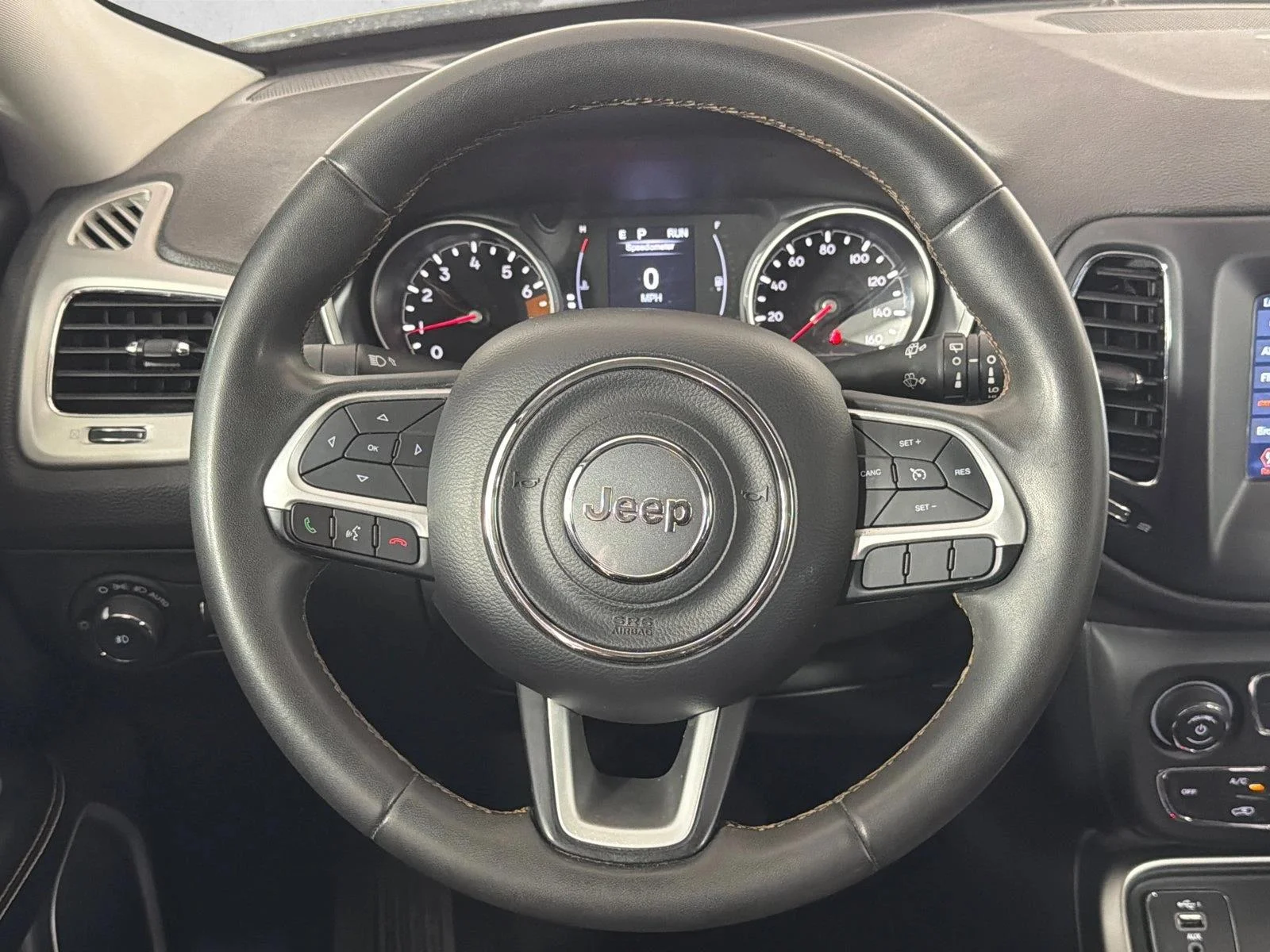 Used 2021 Silver Jeep Latitude image 23
