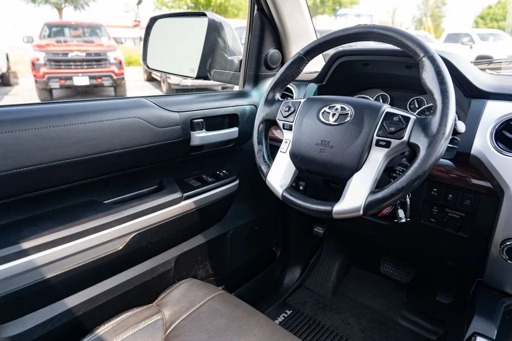 Used 2016 Midnight Black Metallic Toyota Limited image 11