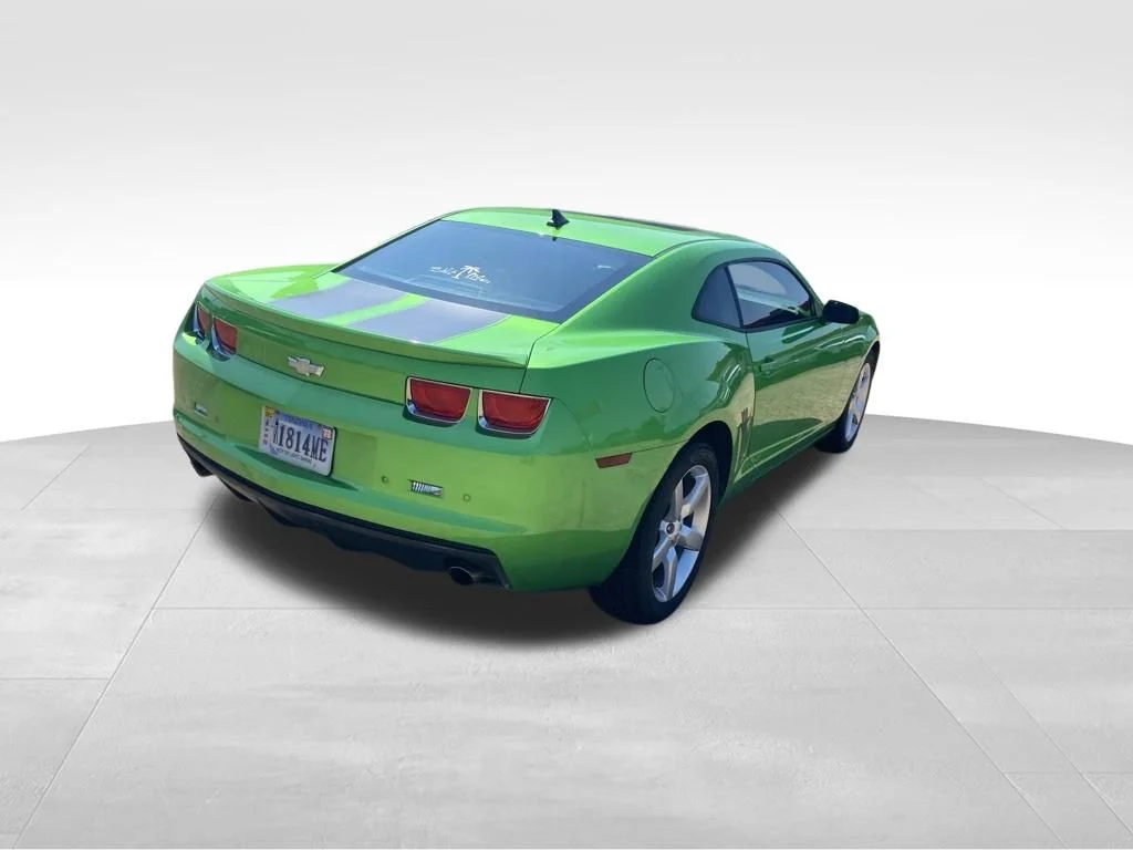 Used 2010 Green Chevrolet 1LT image 15