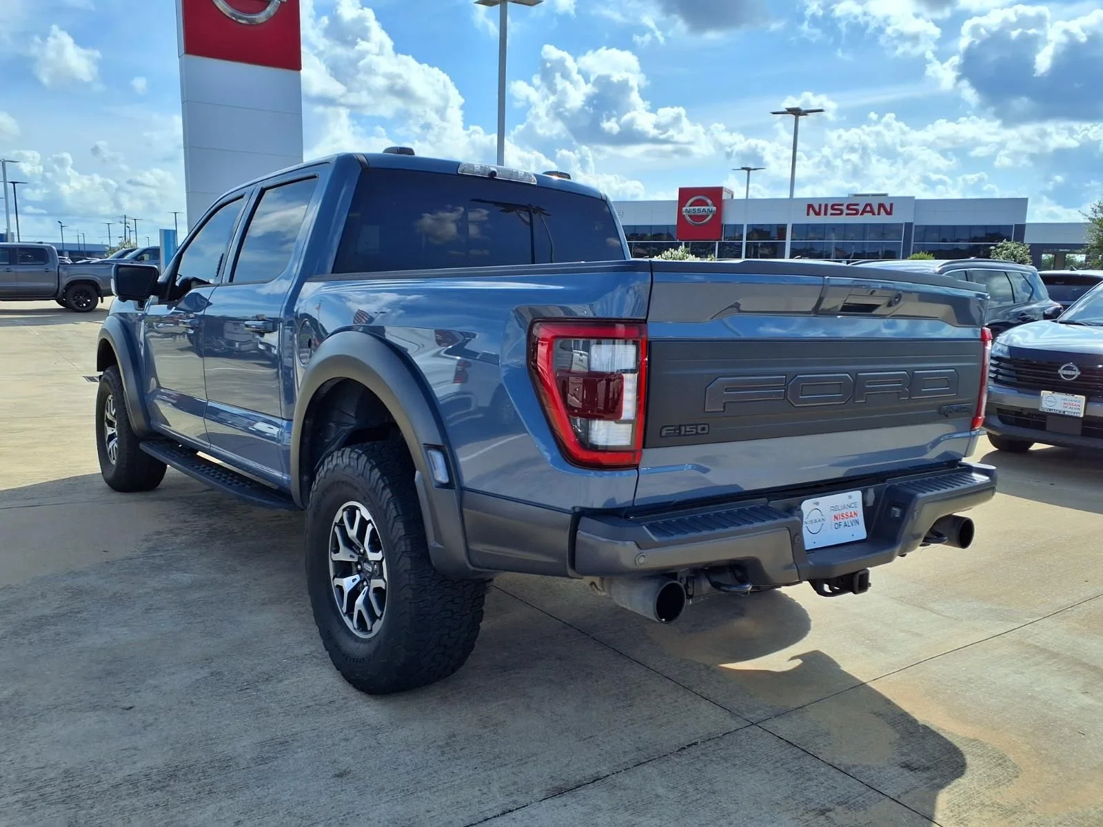 Used 2023 Gray Ford Raptor image 2