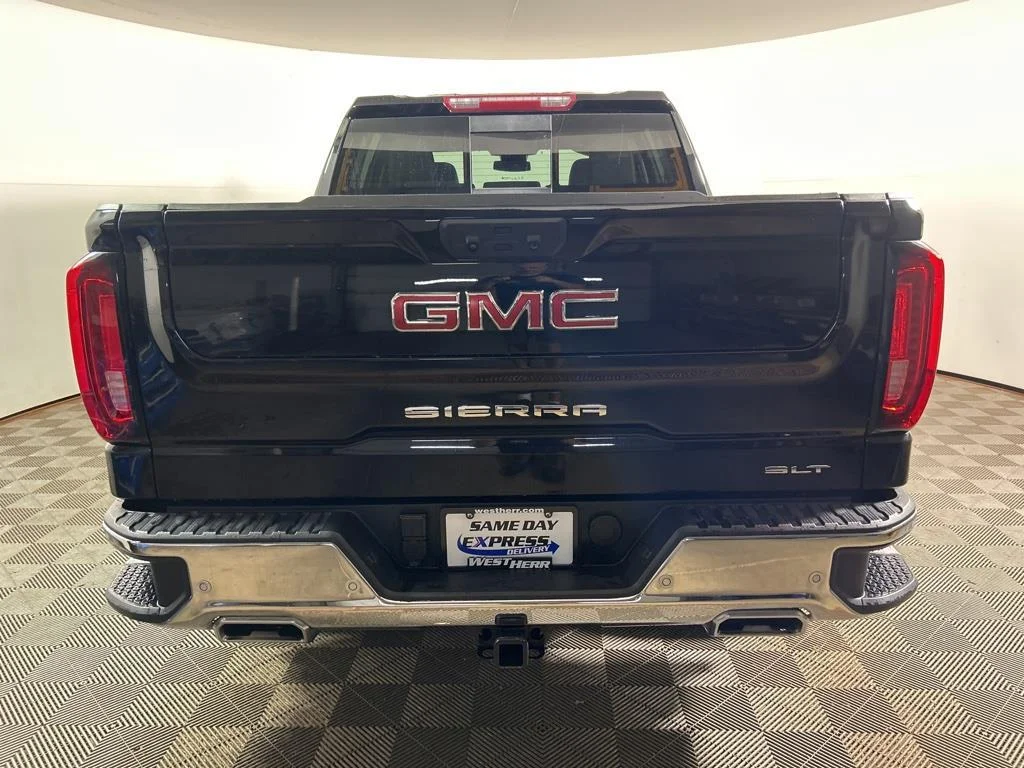 Used 2024 Onyx Black GMC SLT image 9