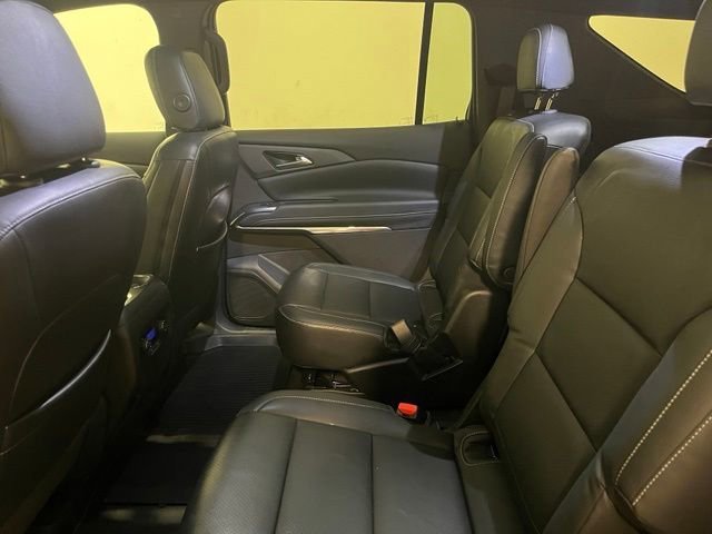 Used 2025 Mosaic Black Metallic Chevrolet LT image 26