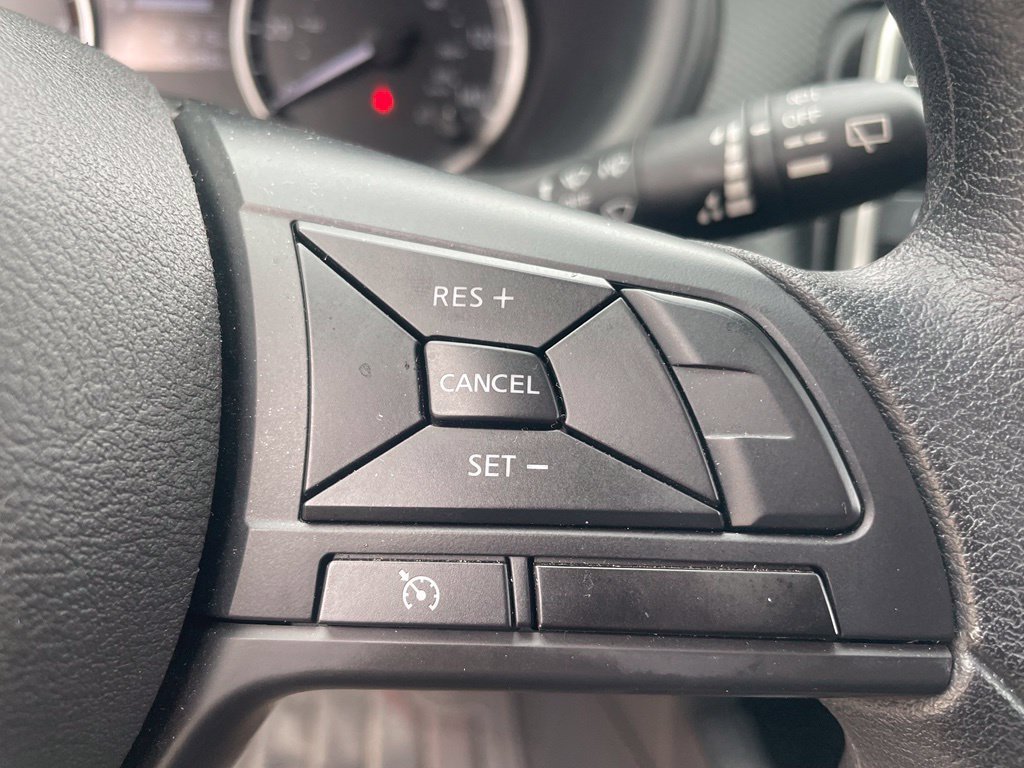 Used 2025 White Nissan S image 9