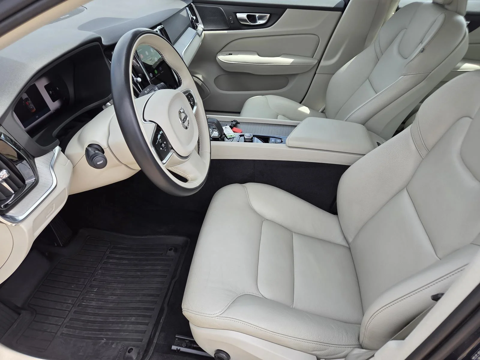 Used 2024 Denim Blue Metallic Volvo Plus Dark Theme image 29