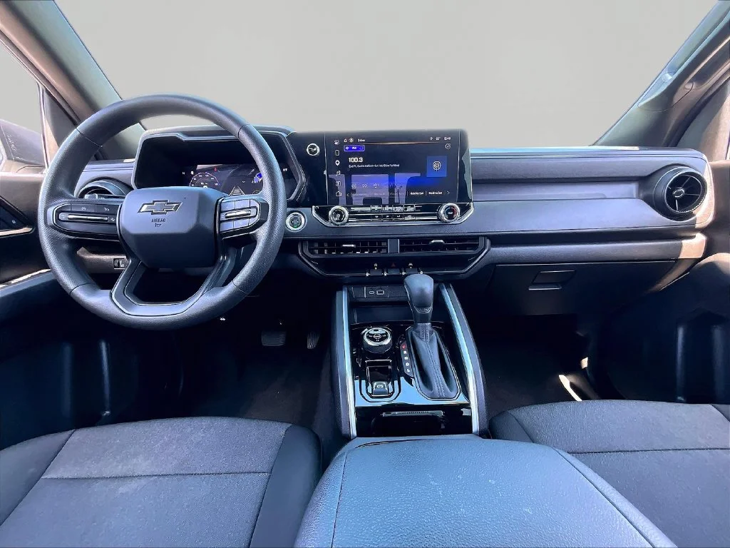 Used 2024 Summit White Chevrolet Trail Boss image 21