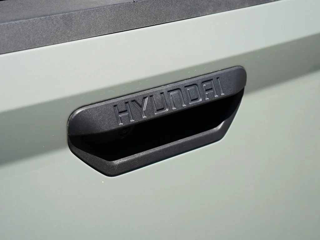 Used 2026 Sage Gray Hyundai SE image 10