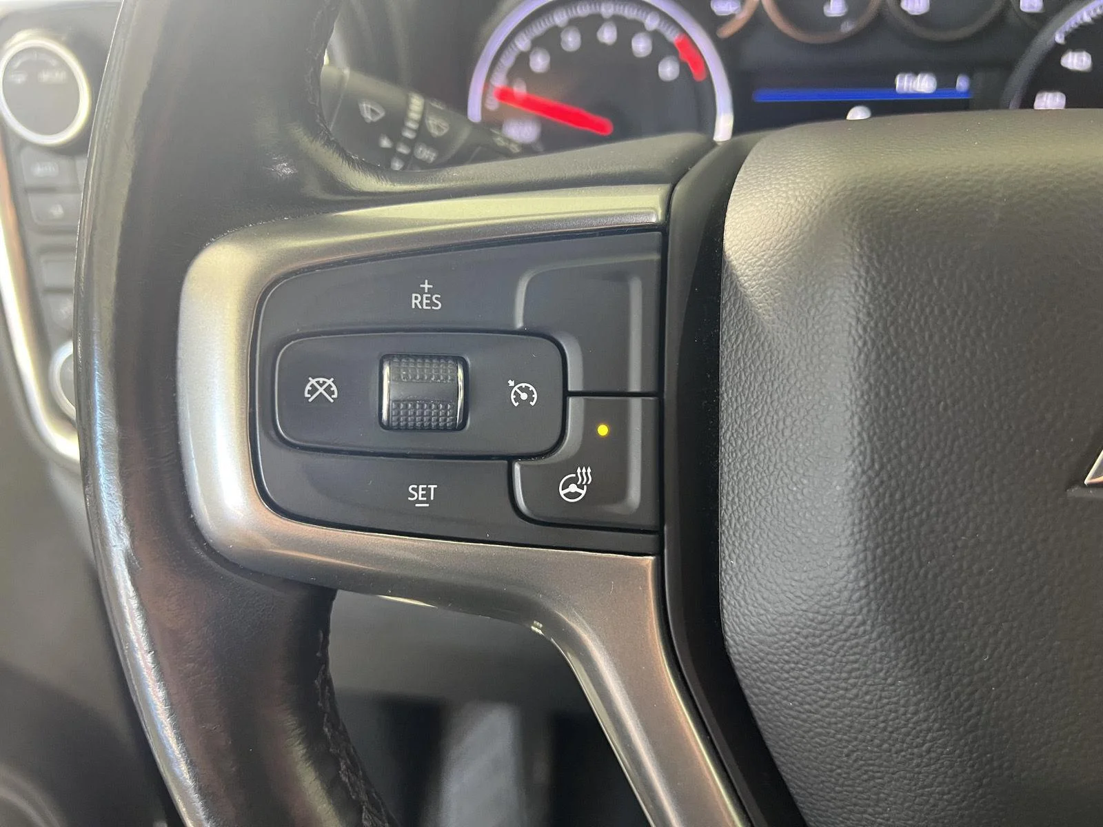 Used 2022 SHADOW GRAY METALLIC Chevrolet LT image 10
