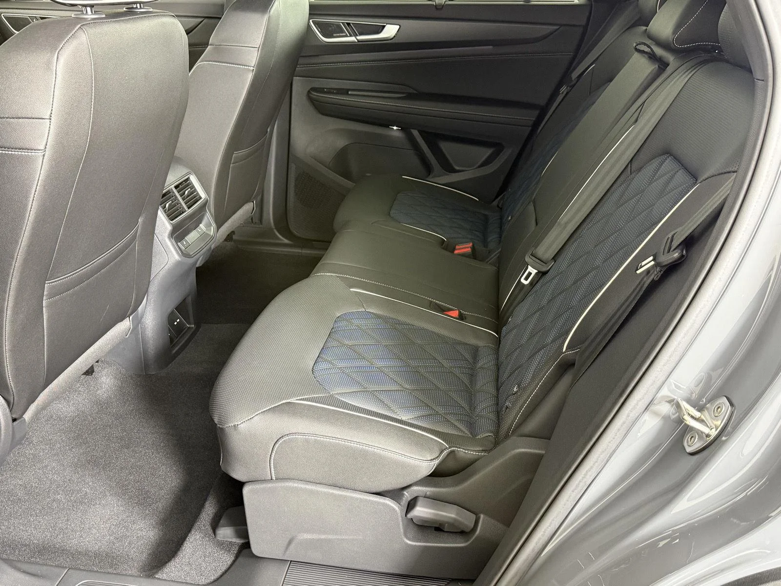New 2026 Pure Gray Volkswagen 2.0T SEL Premium R-Line image 22
