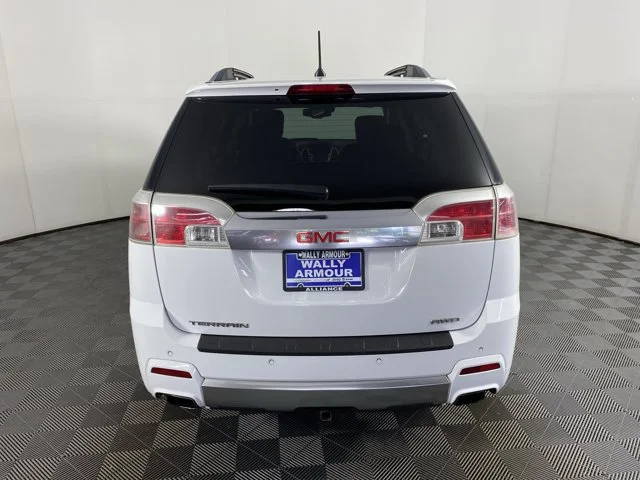 Used 2014 White GMC Denali image 9