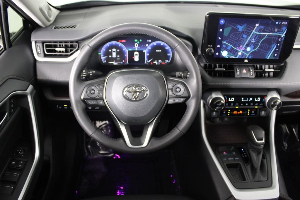 Used 2025 Gray Toyota Limited image 7