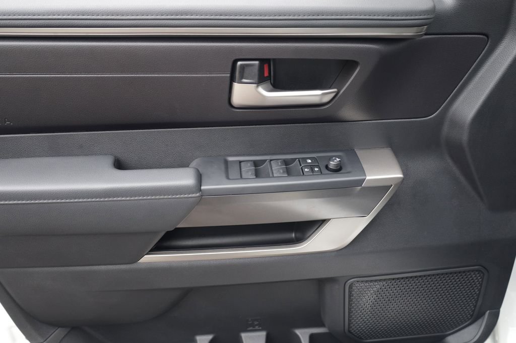 2026 Toyota Tundra SR5 - Photo 29