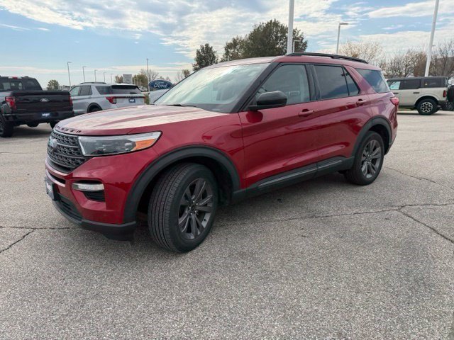 Certified Used 2022 Red Metallic Ford XLT image 5