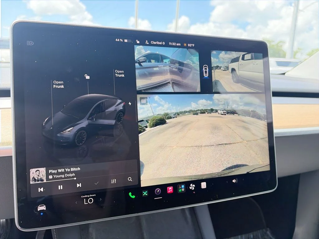 2024 Tesla Model Y Long Range - Photo 20
