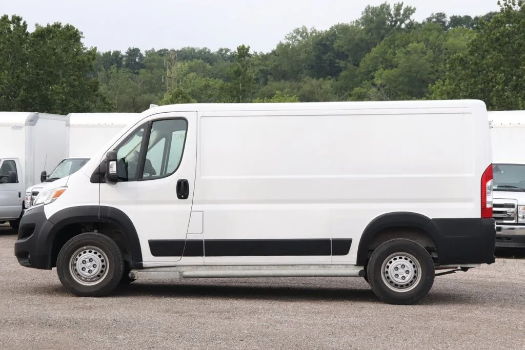 Used 2025 White Ram Base image 6