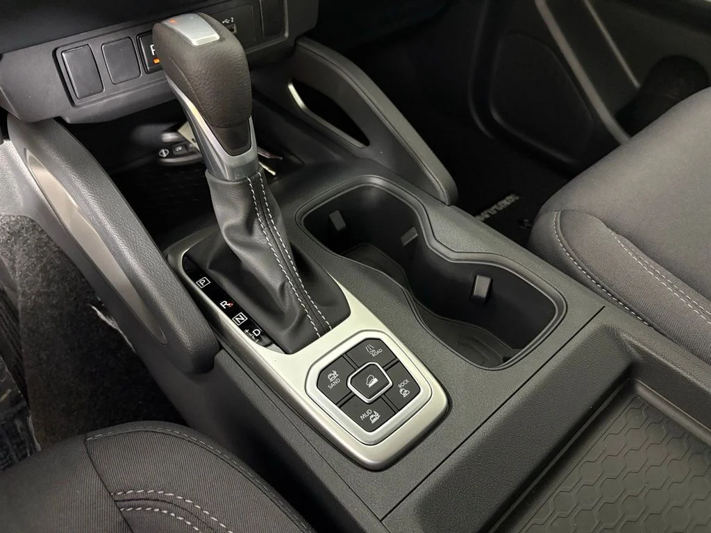 New 2026 Bluestone Pearl Nissan Crew Cab SV image 32