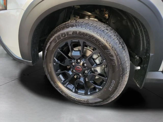 New 2026 Aspen White TriCoat / Super Black Two-tone Nissan PRO-4X® image 29