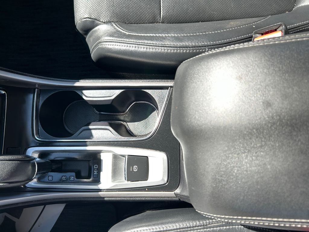 Used 2022 White Subaru Limited image 23