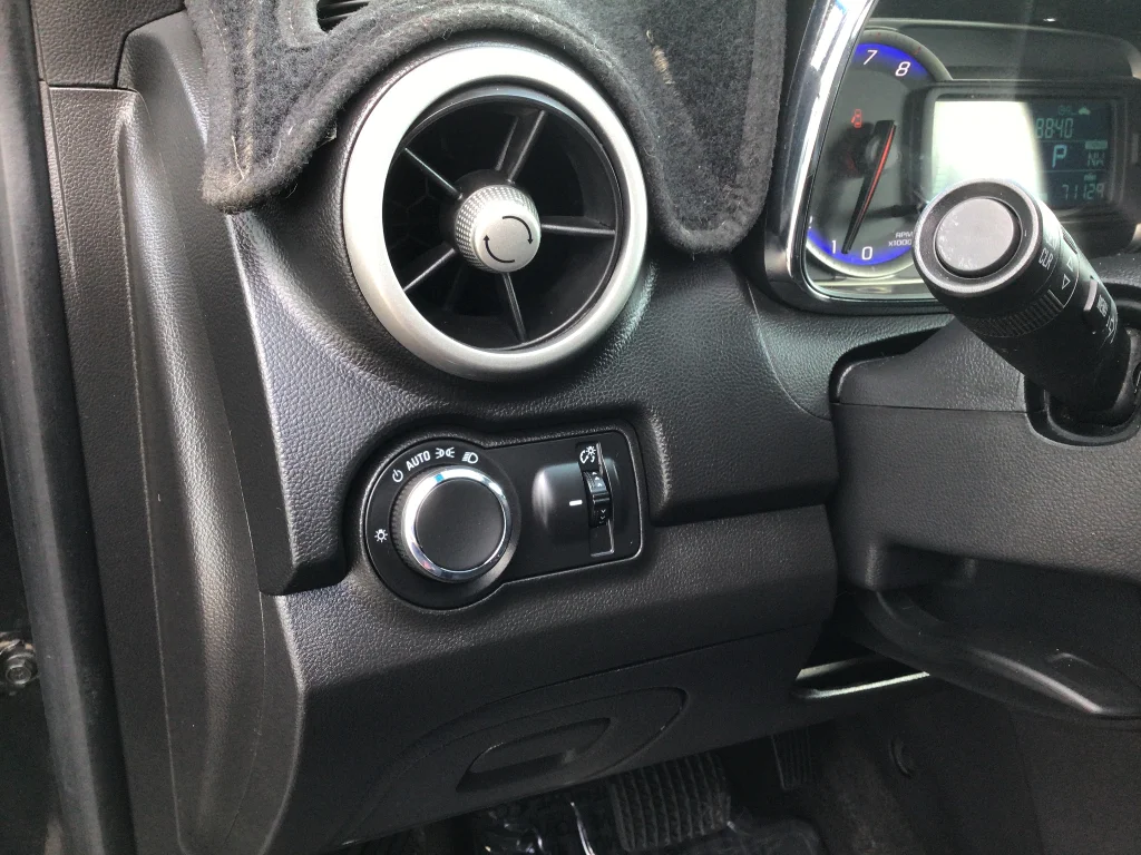 Used 2016 BLACK GRANITE METALLIC Chevrolet LT image 13