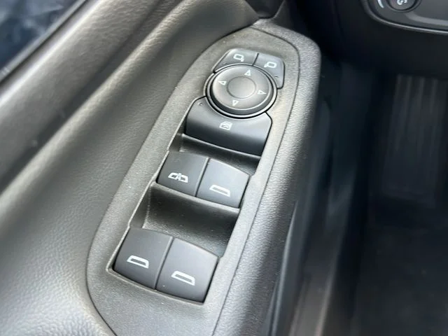 Used 2023 Gray Chevrolet LT image 18