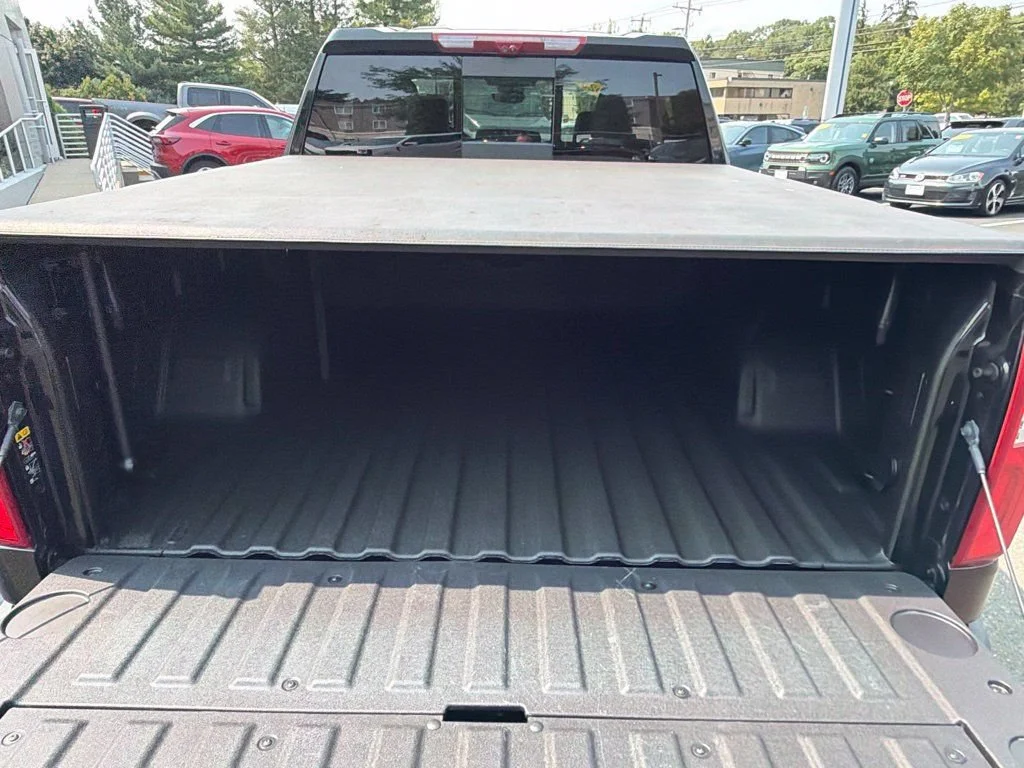 Used 2025 Black Chevrolet ZR2 image 16