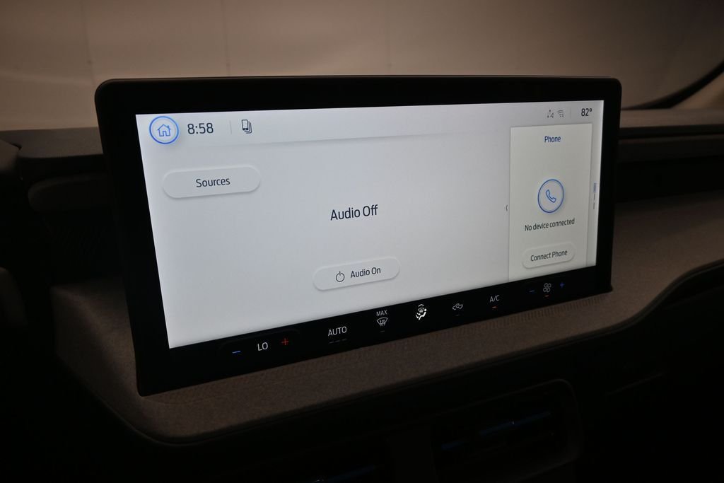 New 2026 Oxford White Ford XLT image 12