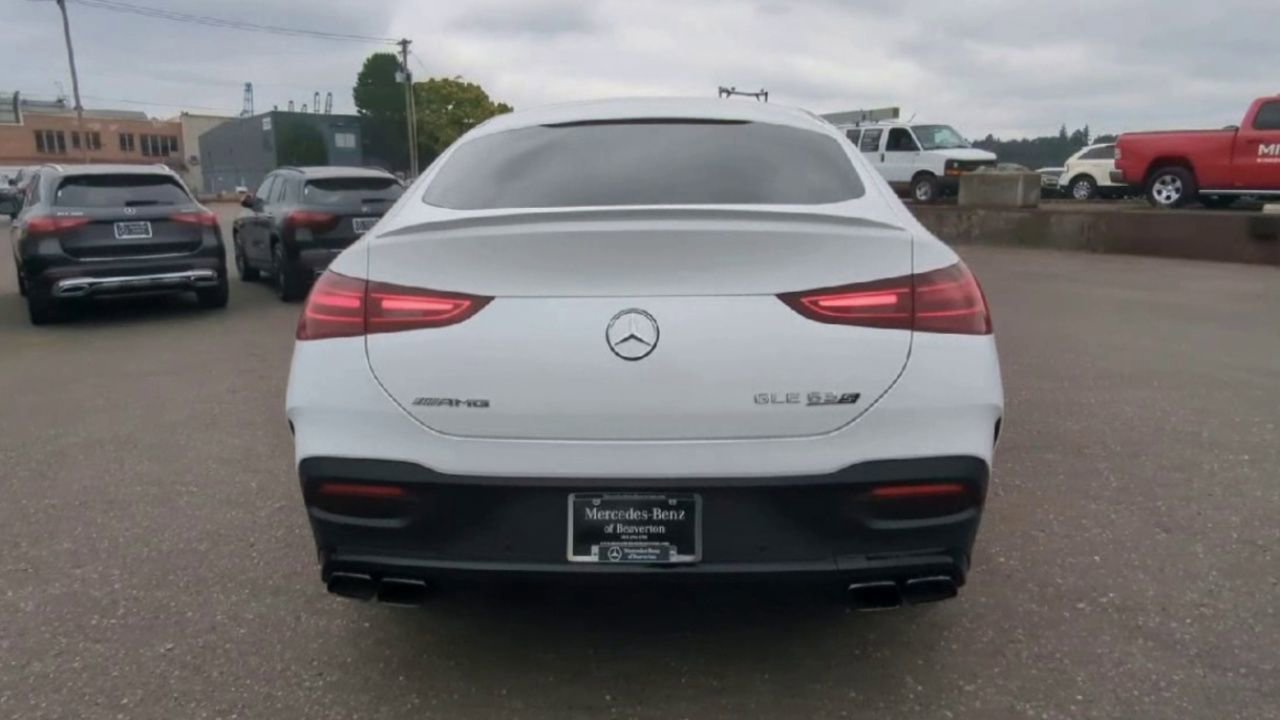 New 2026 MANUFAKTUR Moonlight White Metallic Mercedes-Benz AMG® GLE 63 S 4MATIC+ Coupe image 44