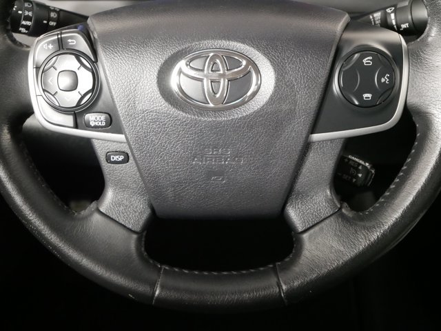 Used 2014 Magnetic Gray Metallic Toyota SE image 19