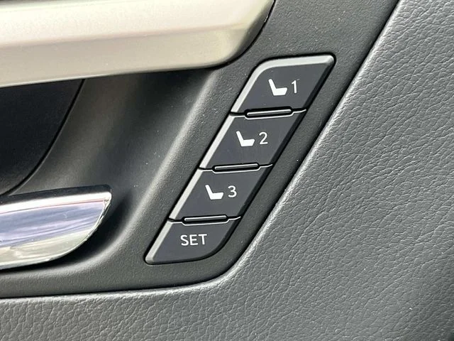 Used 2019 Silver Lexus 350 image 31