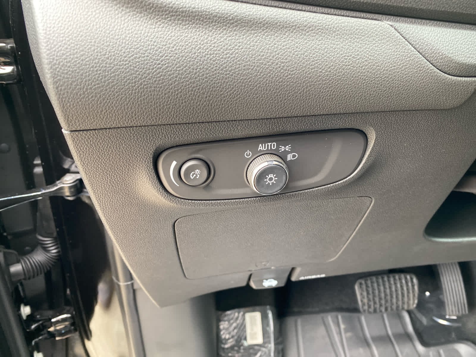 2026 Buick Encore GX Sport Touring - Photo 10