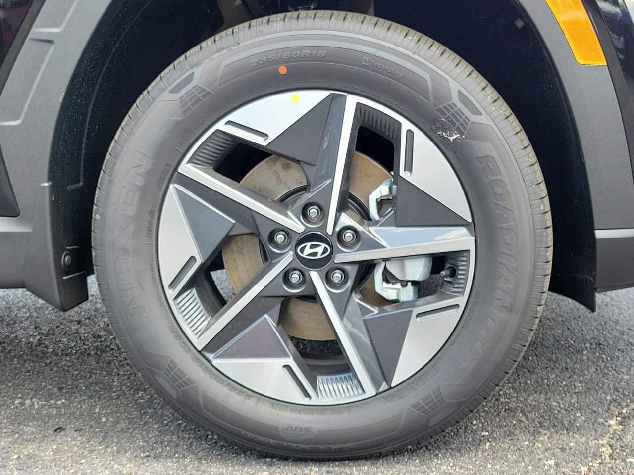 New 2026 Ash Black Hyundai SEL AWD image 5