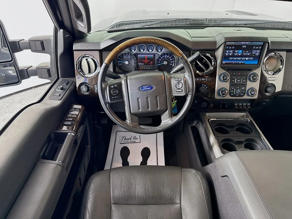 Used 2015 Tuxedo Black Metallic Ford Platinum image 3