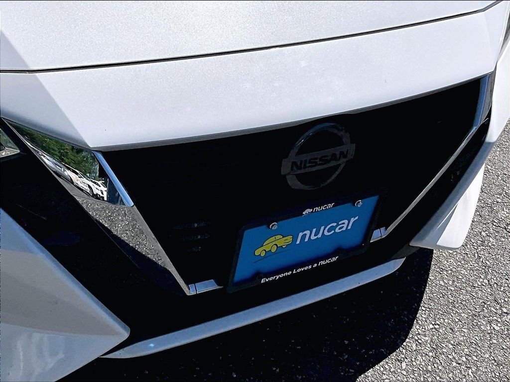 Used 2023 White Nissan SV image 29