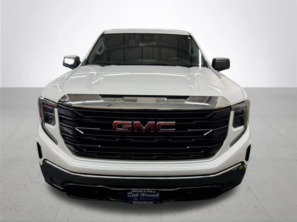 Used 2023 White GMC Pro image 11