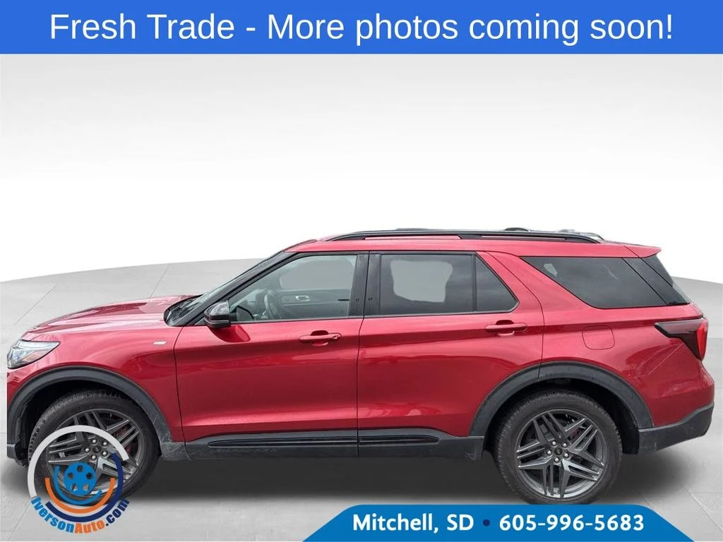 Used 2025 Red Ford ST-Line image 1
