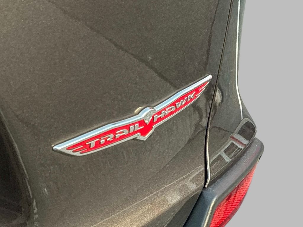 Used 2019 Gray Jeep Trailhawk image 11