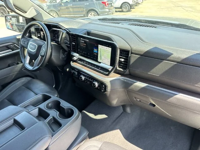 Used 2025 Silver GMC SLT image 37
